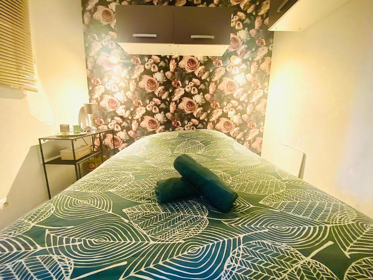 Appartement Proche Mer Avec Piscine Et Parking Fleury  Eksteriør billede