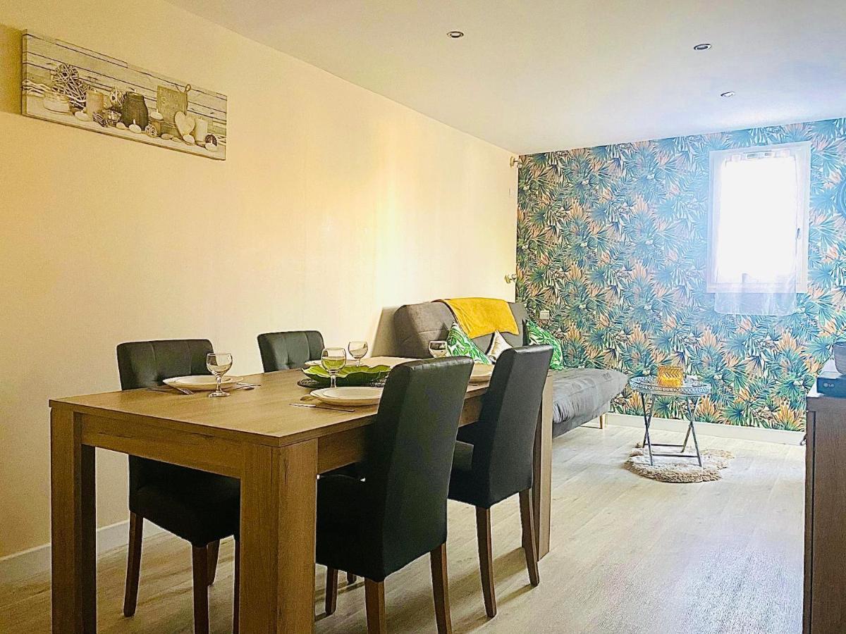 Appartement Proche Mer Avec Piscine Et Parking Fleury  Eksteriør billede